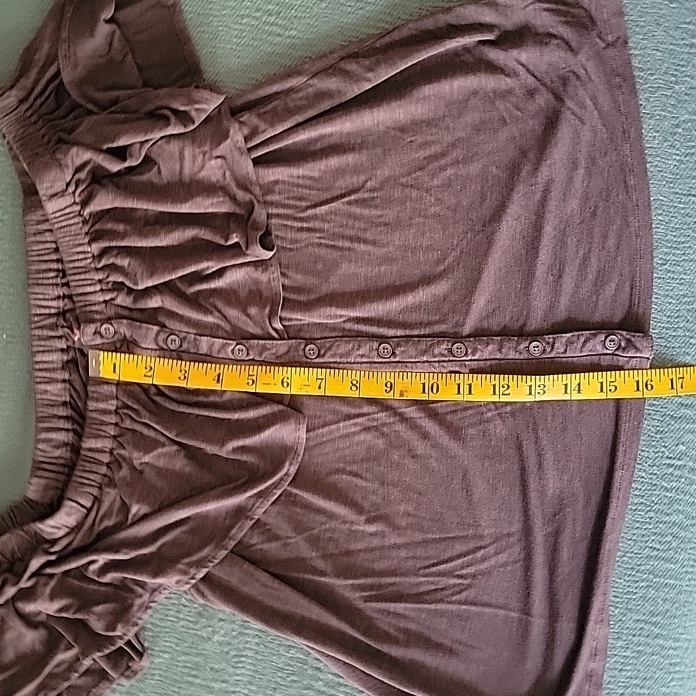 American Eagle Top - Picture 4 of 4